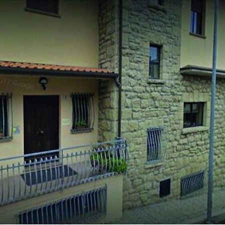 瓦拉爪贡Stabat Mater Casa Di Preghiera住宿加早餐旅馆 外观 照片